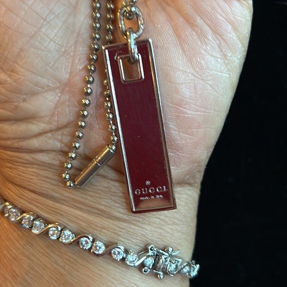 Gucci Vintage Silver Plated pendant on 23.5 inch Chain - Picture 4 of 6